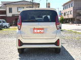 新車と同様の保証(有料)がつけられます。また各地域の店舗に最新の大型整備工場とプロメカニックが常駐しておりアフターメンテナンスもお任せください。