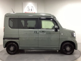 購入後も自社指定整備工場完備でお客様の愛車をしっかりサポート致します!御納車時には安全かつ安心してお乗り頂けるようホンダ専門知識を持つ整備スタッフが点検・整備・装備も説明をしてお渡ししております。