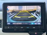 バックでの駐車が苦手な方や運転にあまり自信のない方でも後方の視界をしっかりサポート。安心して車庫入れが出来るバックカメラを装備しています!
