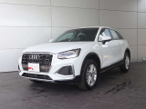 ・斜めからAudiを見るとプレス技術の高さを感じることができます。