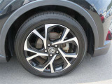 アルミホイール付きタイヤ225/50R18