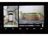 車両を上から見たような映像表示するパノラミックビューモニター付き!