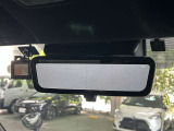 納車前の点検整備はエンジンオイル&オイルフィルター・ワイパーゴムは無条件交換します。また消耗が著しく激しい部品や保安基準に適合しない箇所については、修理・交換等を行い良好な状態で納車致します。