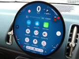 Apple CarPlayやAndroid Autoなど様々なアプリケーションがインストールされています!