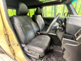 運転席シート廻りは使用感も少なく、良好な状態となっています。丁寧に使われていたことがよくわかりますね。