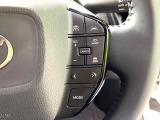 【レーダークルーズコントロール】高速道路での長距離走行が楽に!!自動で速度を保つクルーズコントロールが、衝突軽減システムと連携し、前方の車両を感知して車間を保つように速度調節してくれます!!