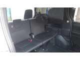 3列目シートも十分なスペースがございます。