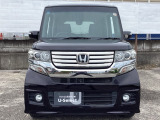 自社整備工場で点検整備をおこなってからお渡ししています。車検が残っている場合は『12ヶ月点検整備』を、車検整備付きの場合は『車検整備』をおこないます。整備費用は車両本体価格に含まれています。