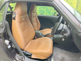 ドライバーによって運転しやすいポジションは異なり、あの車はどうなのか不安なこともありますよね。気になるお車は店頭で乗り込んでご確認いただけます♪