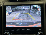 【バックカメラ】運転席から画面上で安全確認ができます。駐車が苦手な方にもオススメな便利機能です。