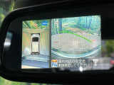【アラウンドビューモニター】専用のカメラにより、上から見下ろしたような視点で360度クルマの周囲を確認することができます☆死角部分も確認しやすく、狭い場所での切り返しや駐車もスムーズに行えます。