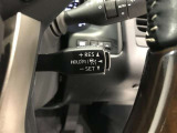 【クルーズコントロール】アクセル操作をしなくても車が自動でスピードを保ってくれ、高速道路での長距離走行が楽に♪詳細は販売店スタッフまでおたずねください。