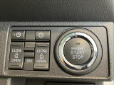 乗り降りしやすく、荷物の積み下ろしや子どもの乗り降りに便利な両側パワースライドドア搭載です。