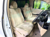 運転席シート廻りは使用感も少なく、良好な状態となっています。丁寧に使われていたことがよくわかりますね。