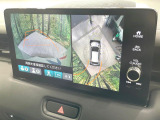 【全方位モニター】専用のカメラにより、上から見下ろしたような視点で360度クルマの周囲を確認することができます☆縦列駐車や幅寄せ時に活躍してくれます♪