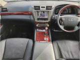 LS 600h Iパッケージ 4WD 車検有り即乗り