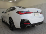 BMW認定中古車は、ドイツ本社と同様の教育・訓練を受けたBMW専門のメカニックが100項目以上のポイントを徹底的にチェックし、整備したうえでご納車させていただきます。