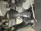 お車を安心してお乗りいただく為には、足回りの定期点検が欠かせません。サービスサポート(有償保証)では無料点検もご提供しており、安心のカーライフをお過ごしいただけるサポート体制が整っています。