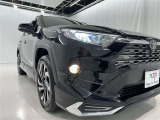 フォグランプ装着車です。暗い夜道の車両前方を明るく照らします