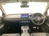 【前方視界】開放的な前方視界!運転がしやすく疲れにくいです♪窓が大きく、見通しがとっても良いおクルマですよ♪