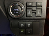 プッシュボタンスタートなどのスイッチ類は集約されていますので扱いやすいですよ♪