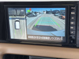 アラウンドビューモニター装備!空から見ているような映像によって不慣れな場所での車庫入れや縦列駐車等はもちろん狭い道でのすれ違いも安心♪