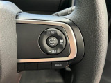 【アダプティブクルーズコントロール】 走行中に先行車の様子を検知しながら、設定した速度の範囲内で先行車との距離のキープを支援!疲れにくく、長距離運転中の渋滞なども快適に運転できます。