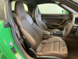 私達は全てのポルシェ認定中古車に対して、111におよぶチェック項目をもとに点検を行い、技術的な問題の有無を確認いたします。