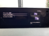 Apple Carplay・Android Auto対応!マツダ コネクト(コマンダーコントロール)でスマートフォンを操作して、通話、音楽を聴いたり、マップで目的地を調べることができます。