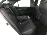 ゆとりある広々とした車内空間は、ドライブを始め買い物やレジャーなど、幅広く活躍します。一人でもみんなとでもお出かけを楽しみましょう!