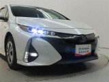 高輝度で点灯速度が速く、しかも消費電力の少ないLEDヘッドライトが装備されています!LEDの明るい光が走行中の視界の確保をサポートして、夜のドライブがより楽しく安全に運転できます♪