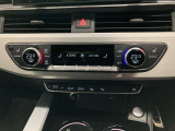デジタル時代にふさわしいユーザーインターフェースであるMMIタッチレスポンスは、フラットな高解像度モニターで車両のセッティングやインフォテインメントを直感的に操作することが可能。