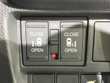 【両側パワースライドドア】スマートキーや運転席のスイッチで後席両側スライドドアの開閉が可能♪電動だから力を入れてドアを開ける必要が無く、小さなお子様でも簡単に開け閉めでき快適です♪