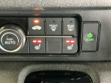 運転席/助手席シートヒーターで寒い日もすぐに温かくなり快適に過ごせます。2段階の温度調整が可能です