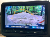 【バックカメラ】駐車時に後方がリアルタイム映像で確認できます。大型商業施設や立体駐車場での駐車時や、夜間のバック時に大活躍!運転スキルに関わらず、今や必須となった装備のひとつです!