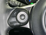 ステアリングスイッチ装備!運転しながら手元でオーディオの操作などができます。