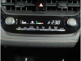 車内の温度を快適に保つ【オートエアコン】です。