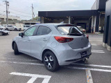 斜めからのリアビューも美しい。