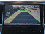 ギアをバックに入れると自動的に切り替わる優れものです。鮮明なカメラ画像にて車庫入れをサポートしてくれます。