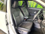 運転席シート廻りは使用感も少なく、良好な状態となっています。丁寧に使われていたことがよくわかりますね。