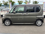 当店は、新車〜登録済未使用車、お買い得軽自動車まで、多数在庫しております♪軽自動車の事なら全て当店にお任せください!目玉車両もございますので、ぜひ一度軽ワールドへお越しくださいませ!
