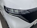 LEDヘッドライトは省電力ですが、純白光で驚くほど明るく夜道を照らしてくれます。