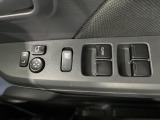 【電動格納ミラー】サイドミラーは電動格納式となっており、狭い駐車場でもキズがつくリスクを抑えられます。