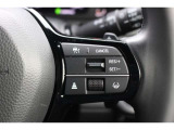 安全運転支援システムHonda SENSINGを搭載。衝突軽減ブレーキや、前後の誤発進抑制機能、アダプティブクルーズコントロール、車線維持など複数の先進技術で安心・快適なドライブをサポートします。
