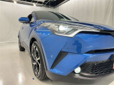 フォグランプ装着車です。暗い夜道の車両前方を明るく照らします