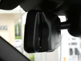 ETC2.0一体型の自動防眩機能付きバックミラー!後続車のヘッドライトの眩しさを自動で軽減してくれます!