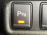 車両前後に搭載されたセンサーで静止物との距離を検知し、ブザー音やディスプレイ表示、音声案内で運転者に知らせます!