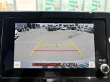 【バックモニター】後ろのカメラの映像がモニターに映し出されるので、後方の見えない死角や、障害物との距離感などもしっかり安全確認することができます!
