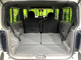 普段のお買い物や通勤、送迎等に十分な荷室スペースを確保しております。セカンドシートを倒すと、大きな荷物の積載も可能です♪