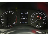 マルチインフォメーションディスプレイ付きのメーターです!エコ運転へ導く多彩な情報を表示してくれます。